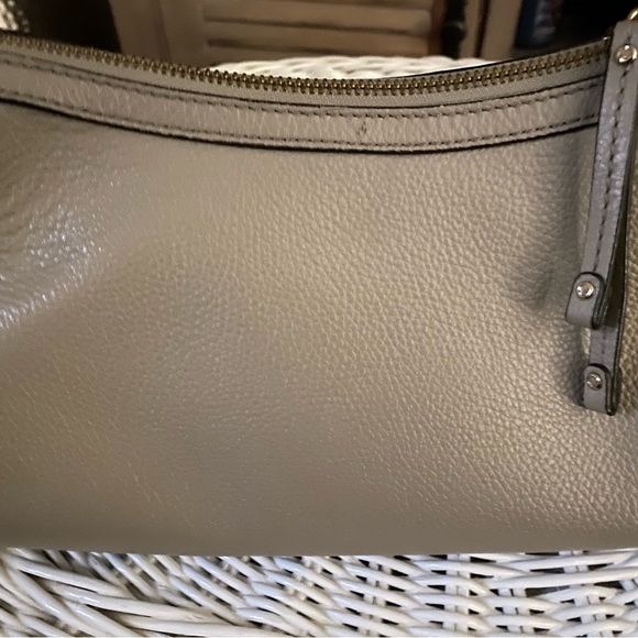 kate spade NWOT Gabriella Berkshire Oyster Grey Crossbody Purse - Picture 9 of 11